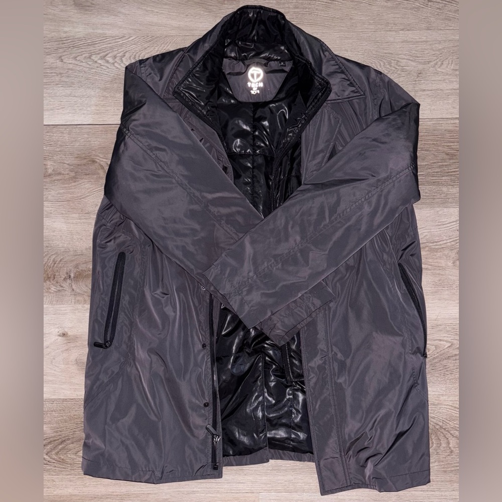 Tumi Men's Black Raincoat